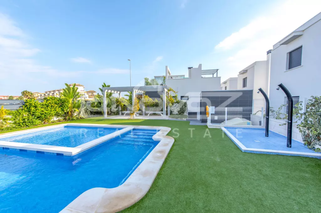 Villa in Lomas de Cabo Roig 113 m², Ref.994-31