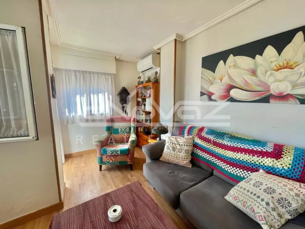 Apartamento en Torrevieja 80 m², Ref.998-0