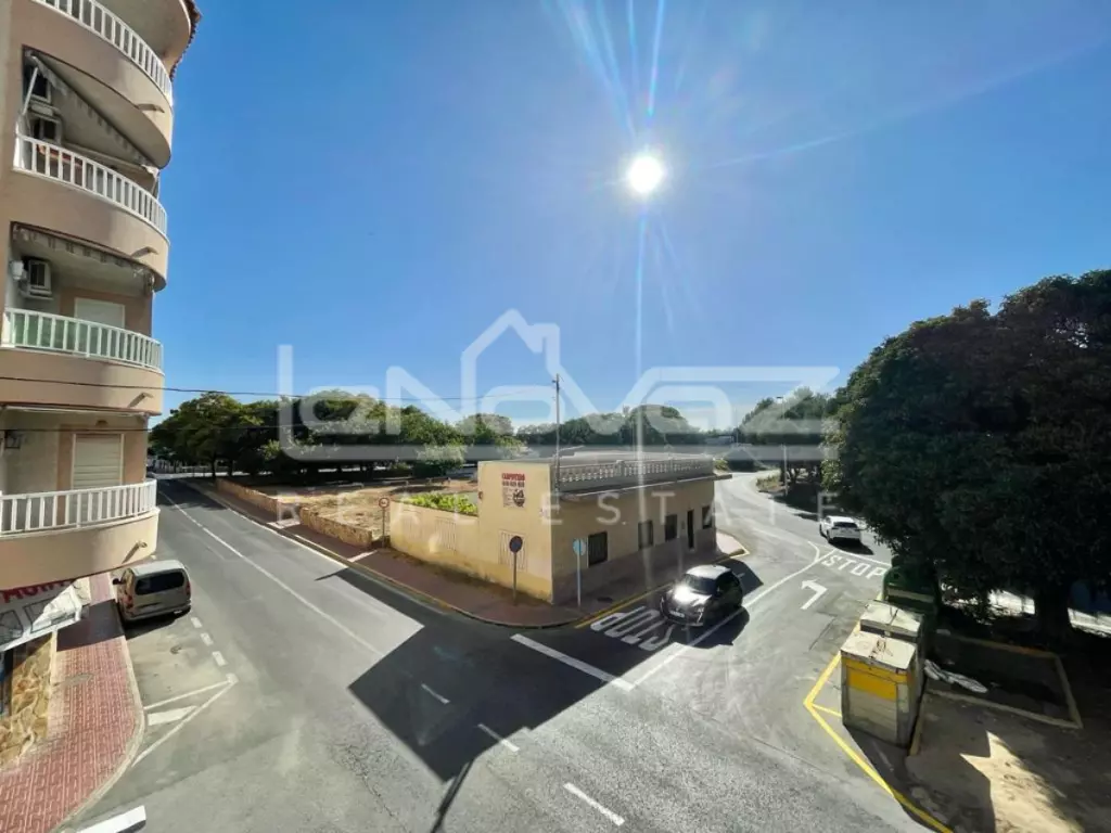 Apartamento en Torrevieja 80 m², Ref.998-17